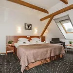 Hotel Manor Country Club &