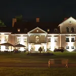 Manor Country Club & Hotel 4*