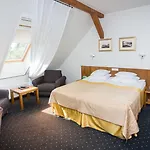 Hotel Manor Country Club & Vihula