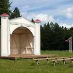 Manor Country Club & Hotel