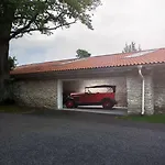 Manor Country Club &