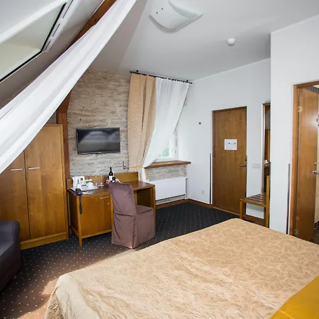 Manor Country Club & Hotell