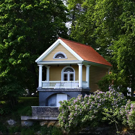 Manor Country Club & 4* Вихула