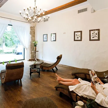 Manor Country Club & ホテル ヴィフラ