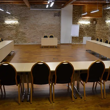 Manor Country Club & Hotel 4*