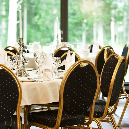 ホテル Manor Country Club & ヴィフラ