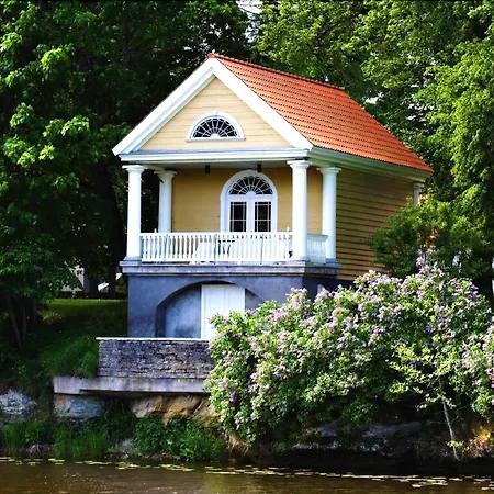 Hotell Manor Country Club & 4*