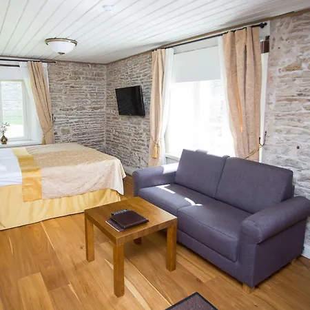 Manor Country Club & ホテル