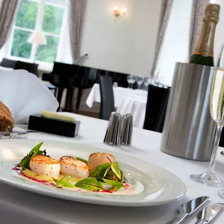 Manor Country Club & Hotell 4*