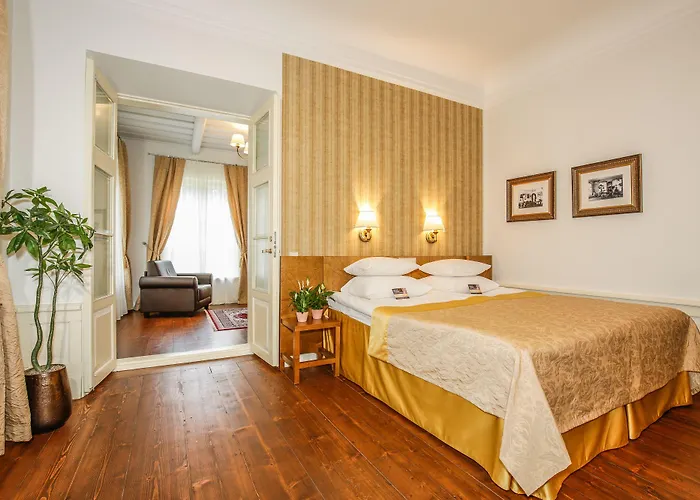 Manor Country Club & 4*