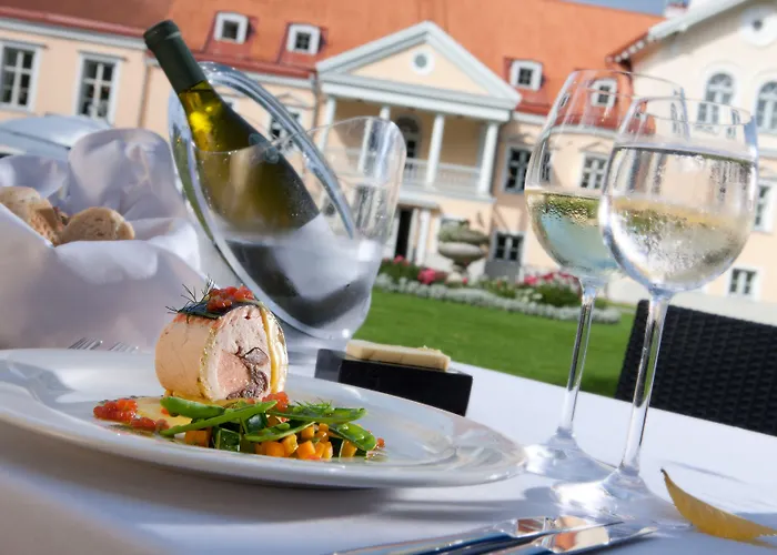 Manor Country Club & 4*