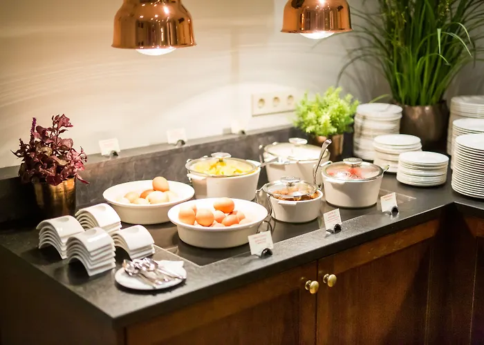 Manor Country Club & 4*