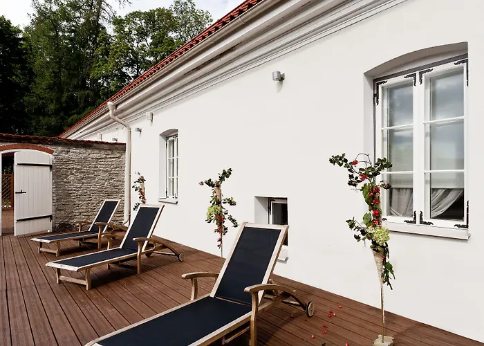 Manor Country Club & 4*