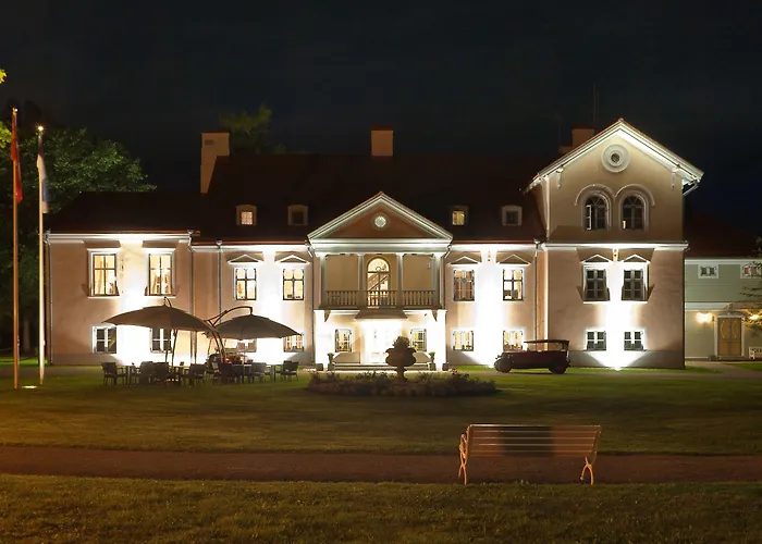 Manor Country Club & Hotel 4*