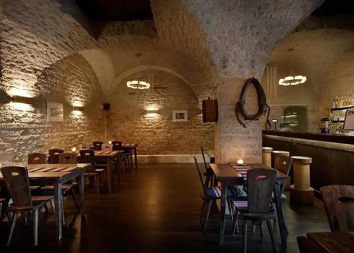 Manor Country Club & Hotel 4*